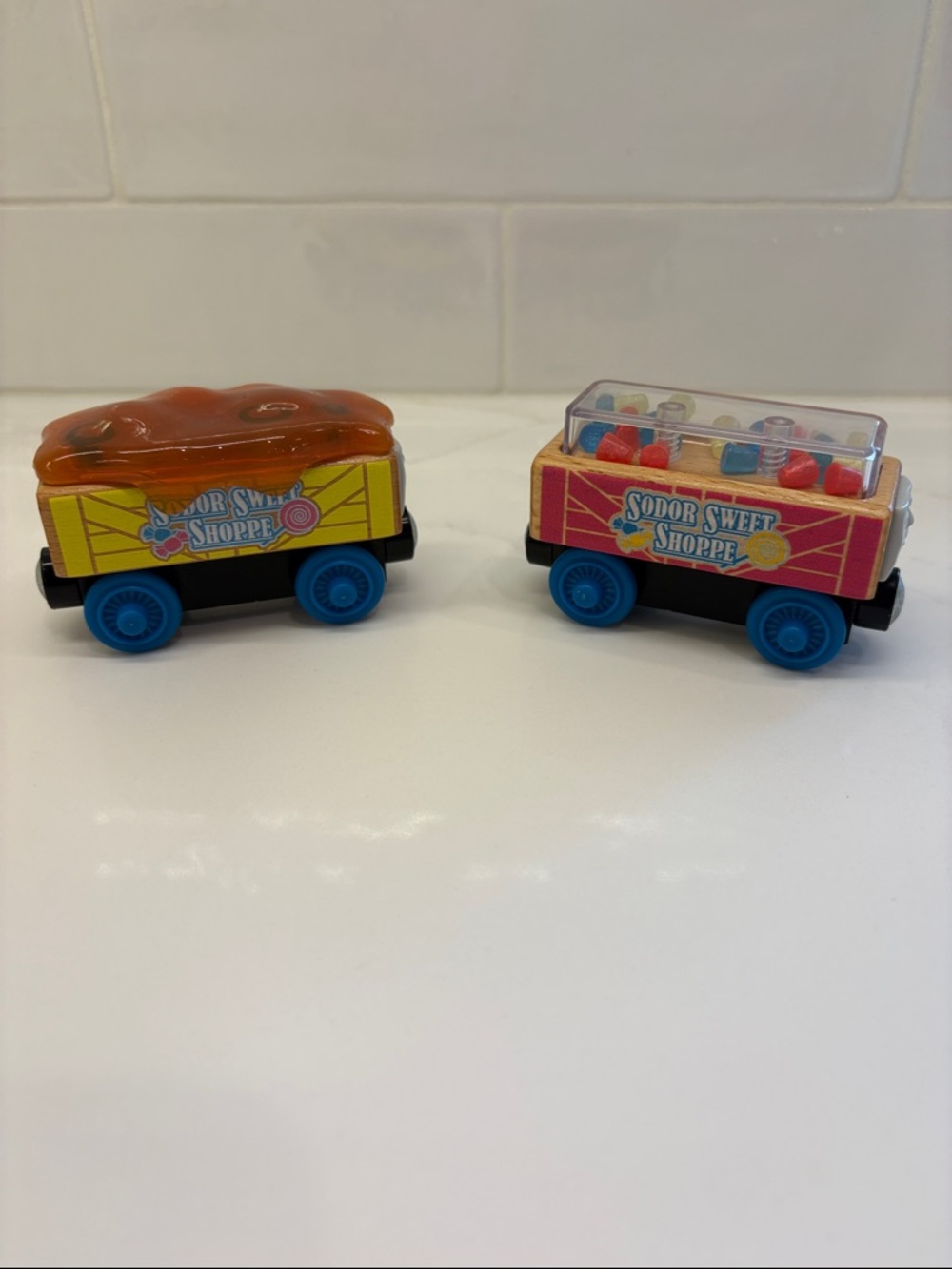 Thomas & Friends Sodor Sweet Shoppe GUM DROP and CARAMEL CAR wooden candy trains